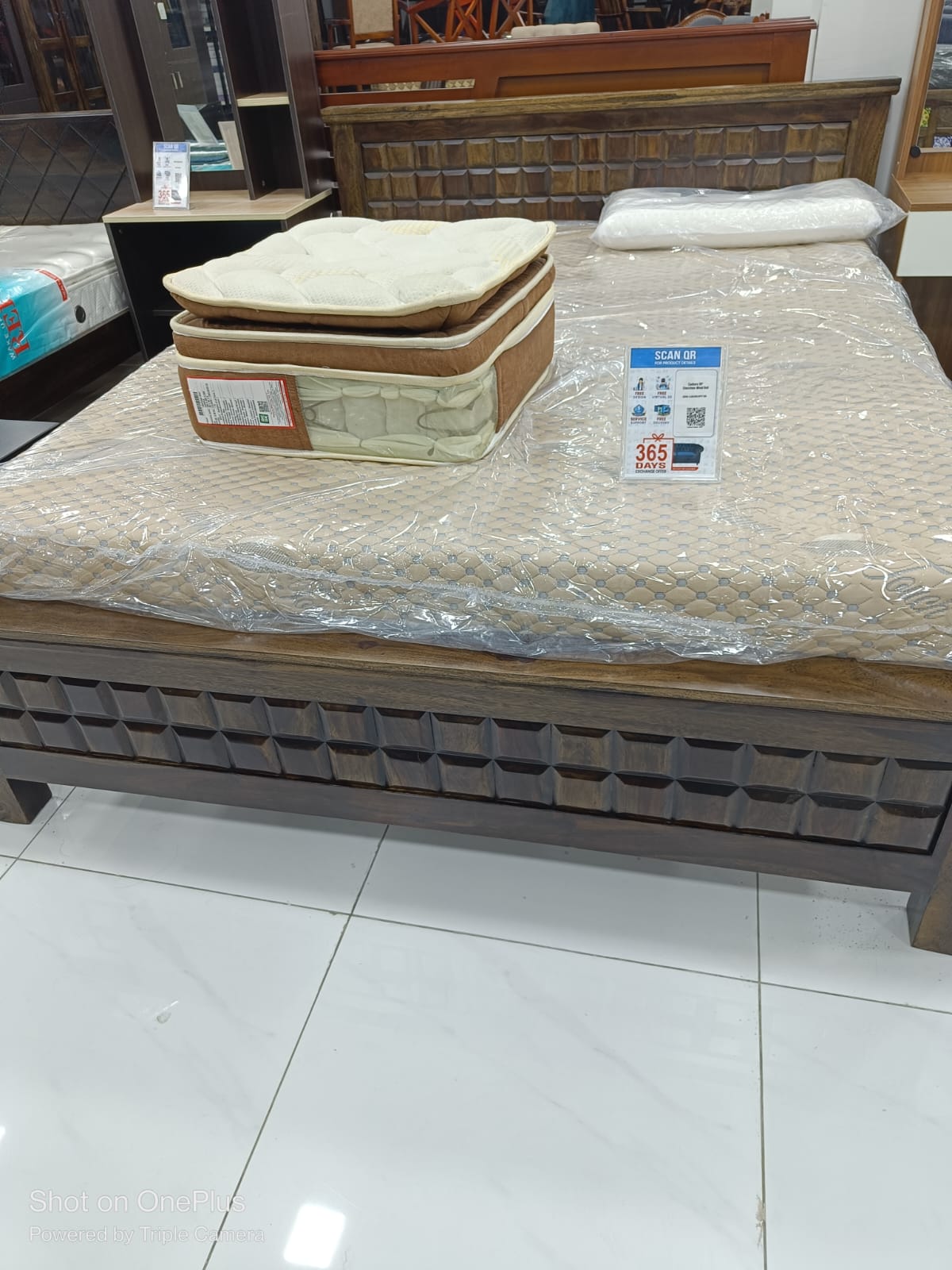 Cadbury 36" Sheesham Wood Bed